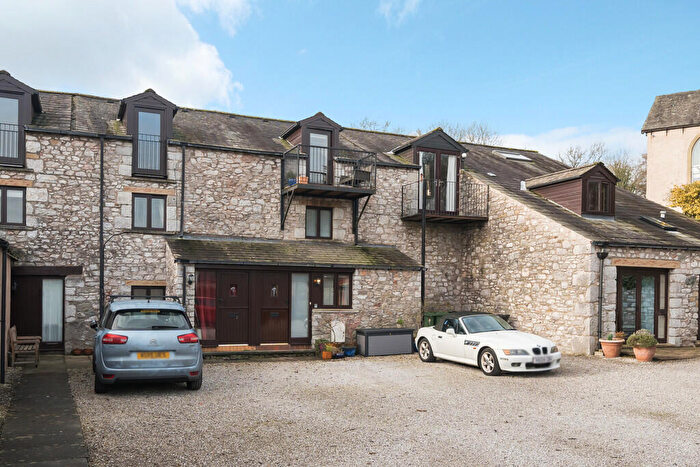 3 Bedroom Barn Conversion For Sale In Challan Hall Mews, Silverdale, Carnforth, LA5