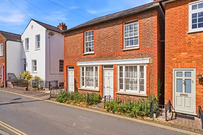 4 Bedroom Detached House For Sale In Albert Street, St. Albans, Hertfordshire, AL1