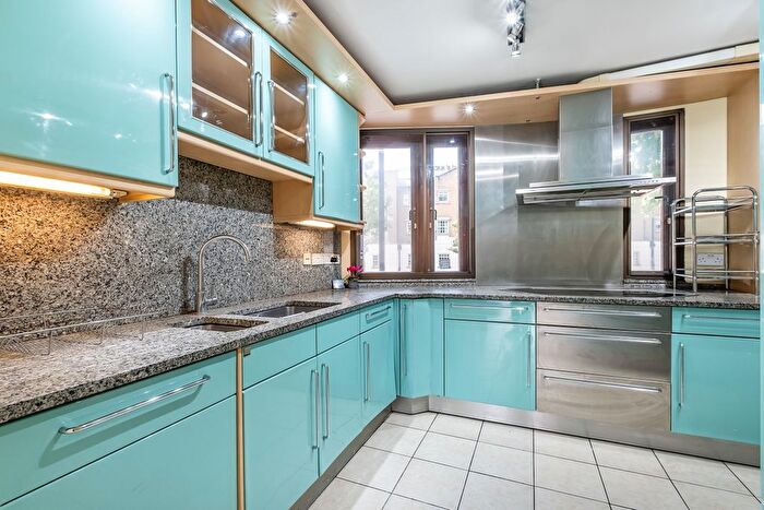 5 Bedroom Town House To Rent In Grosvenor Road, London, SW1V