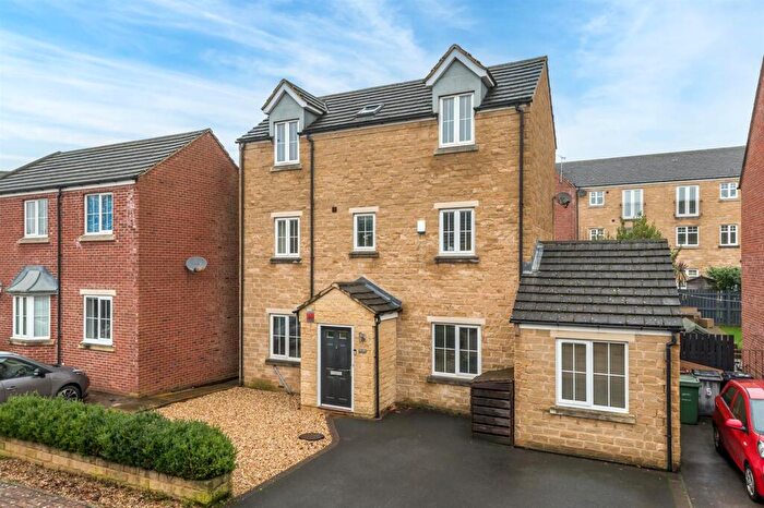 4 Bedroom Detached House For Sale In Marriner Close, Otley, LS21