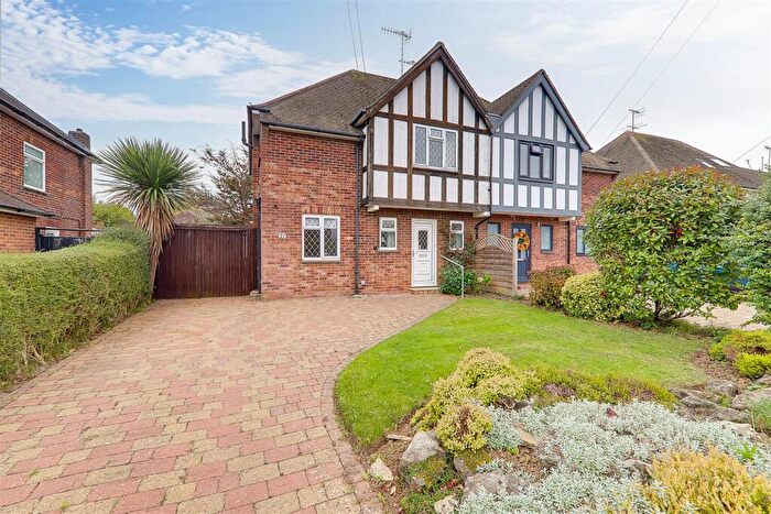 3 Bedroom Semi Detached House For Sale In Raleigh Crescent, Goring-By-Sea, Worthing, BN12