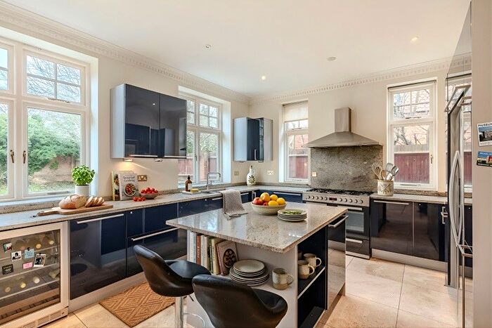 7 Bedroom Detached House To Rent In Kingston Vale, SW15