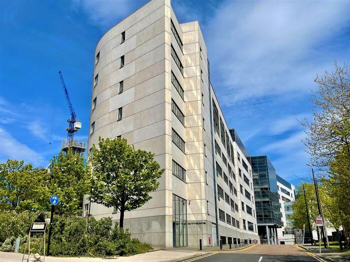 2 Bedroom Flat To Rent In City Gate, Newcastle Upon Tyne, NE1