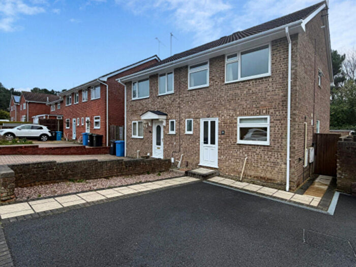 3 Bedroom Semi Detached House For Sale In Lytchett Drive, Broadstone, BH18