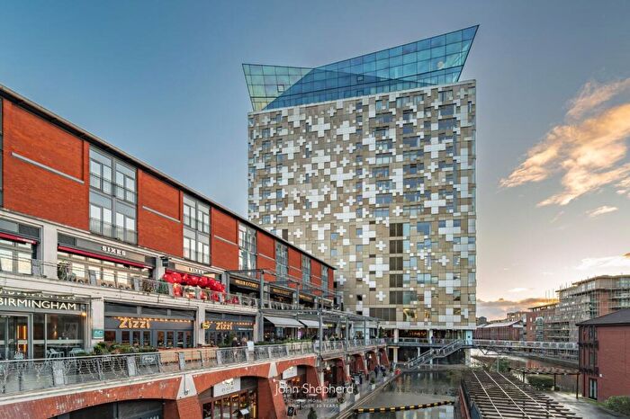 Flat For Sale In Wharfside Street, Birmingham, West Midlands, B1