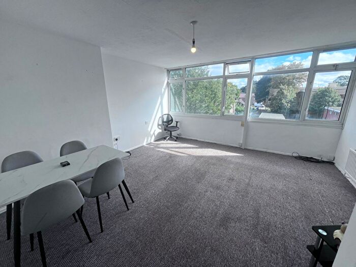 3 Bedroom Maisonette To Rent In Globe Place, Norwich, NR2