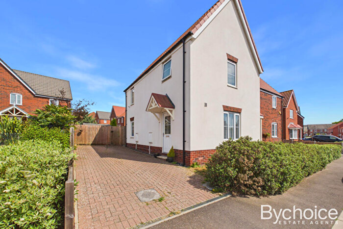 3 Bedroom Semi Detached House For Sale In Grace Farrant Road, Great Cornard, Suffolk, CO10