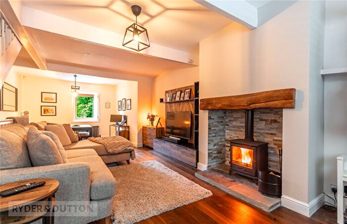 3 Bedroom Terraced House For Sale In Holcombe Road, Helmshore, Rossendale, BB4