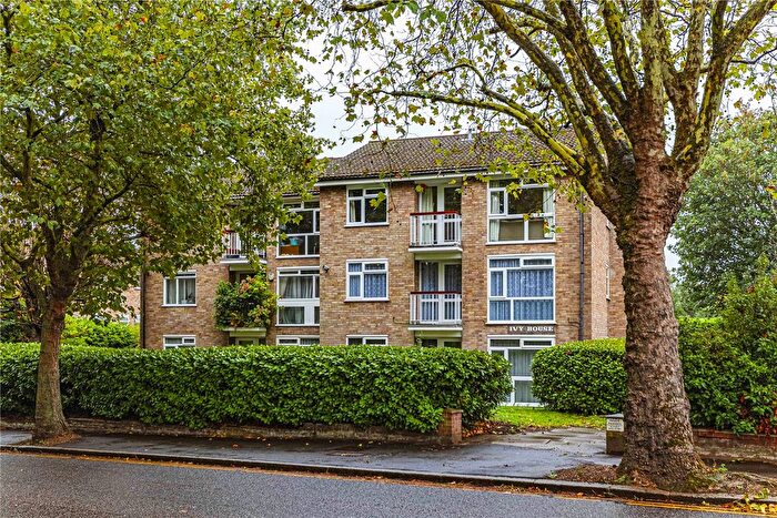 1 Bedroom Flat To Rent In Ivy House, Eastbury Road, Oxhey, WD19