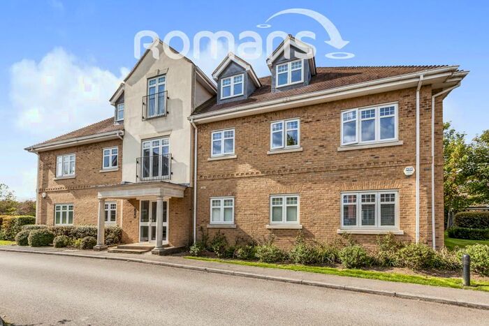 2 Bedroom Apartment To Rent In Witchford Gate, SL6