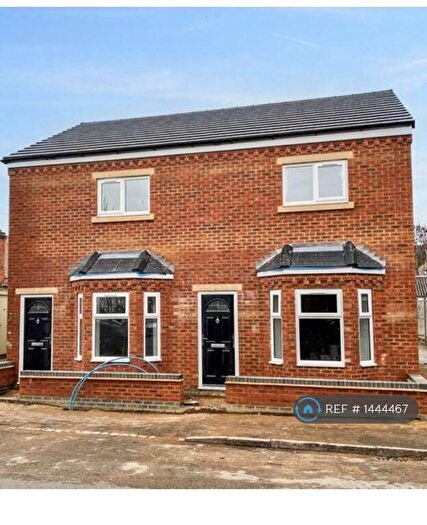 2 Bedroom Maisonette To Rent In Jubilee Street, Rugby, CV21