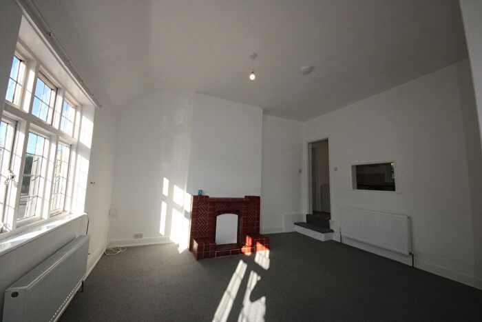2 Bedroom Flat To Rent In Front Street, York, YO24