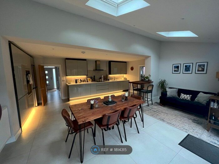 4 Bedroom Semi-Detached House To Rent In Egerton Road, Wilmslow, SK9