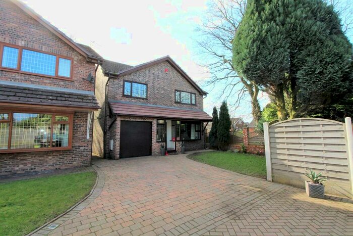 4 Bedroom Detached House To Rent In Oldfield Road, Prestwich, Manchester, M25