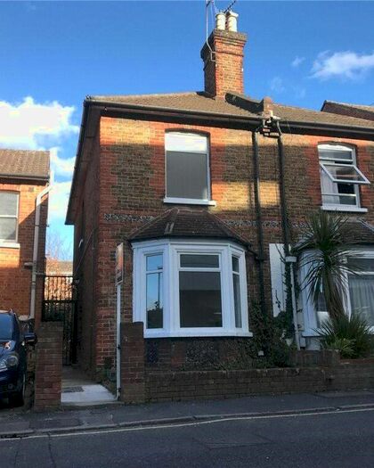 1 Bedroom Property To Rent In Haydon Place, Guildford, Surrey, GU1