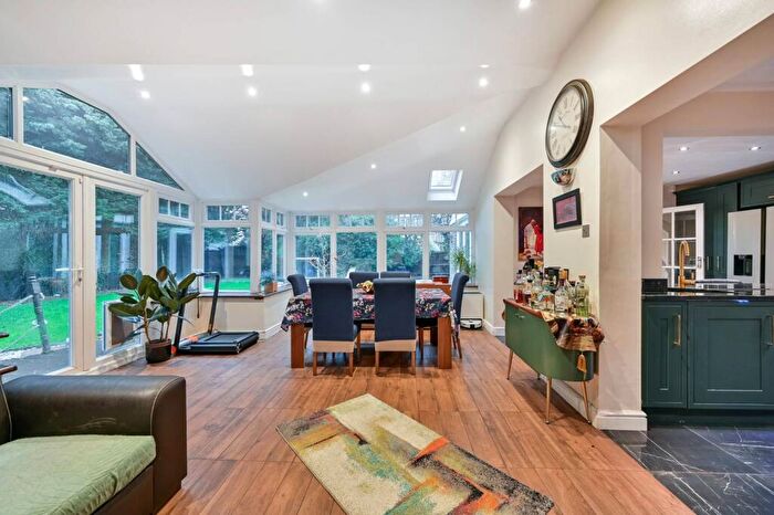 3 Bedroom Detached House For Sale In St Leonard's Hill, Windsor, SL4