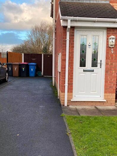 2 Bedroom House To Rent In Chendre Close, Pendlebury, Swinton, M27