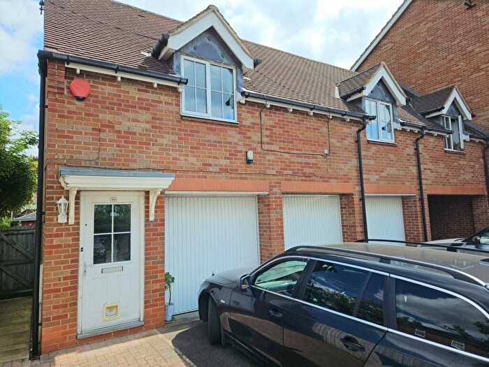 2 Bedroom Apartment To Rent In Hunt Close, Radcliffe On Trent, NG12