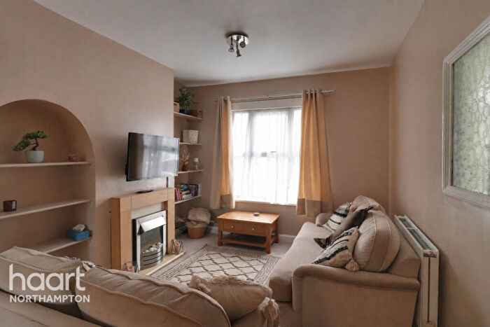 2 Bedroom Terraced House To Rent In Alcombe Terrace, Northampton, NN1
