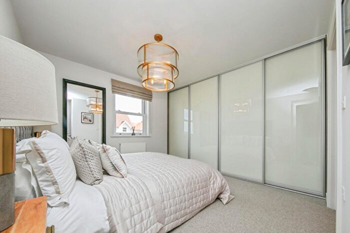 1 Bedroom Apartment For Sale In Manningtree Park, Mistley, Manningtree, CO11