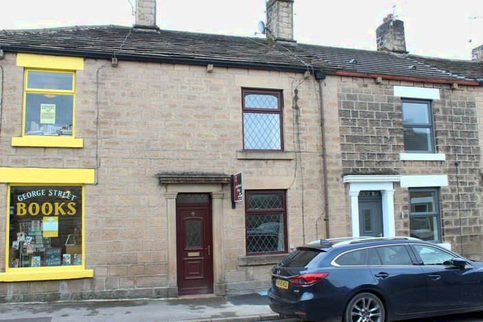 2 Bedroom Terraced House To Rent In Chapel Street, Glossop, SK13