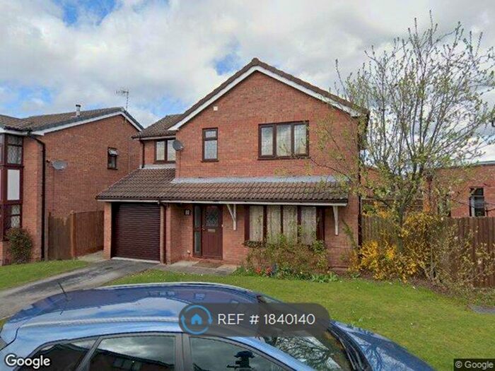 4 Bedroom Detached House To Rent In Hatfield Drive, West Bridgford, Nottingham, NG2