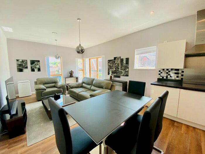 2 Bedroom Apartment To Rent In Mineral Court, NR1