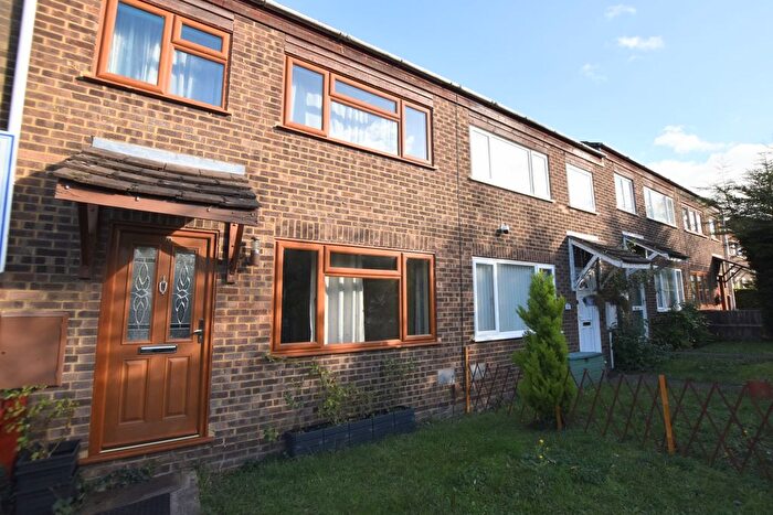 3 Bedroom Terraced House To Rent In Golden Drive, Eaglestone, MK6
