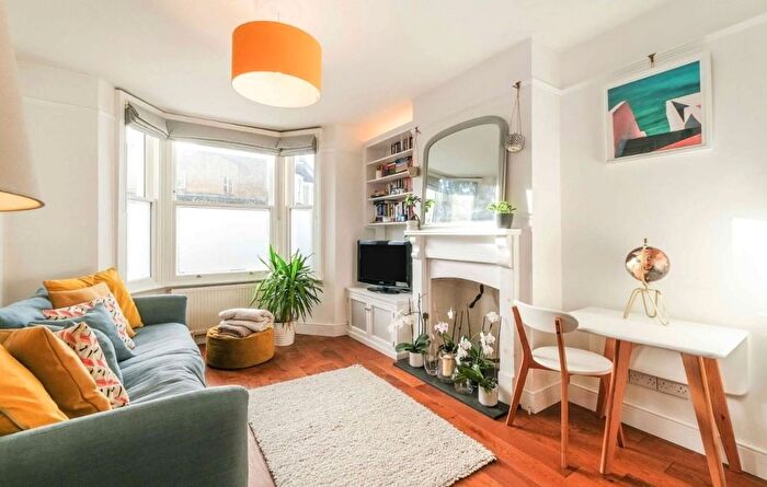1 Bedroom Flat For Sale In Broomsleigh Street, West Hampstead, London, NW6