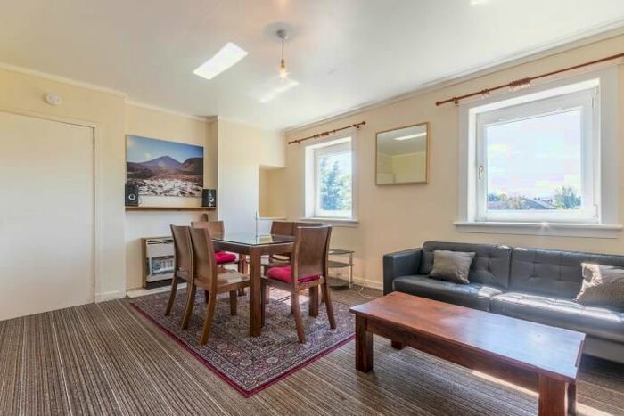 3 Bedroom Flat To Rent In Ferry Road, Edinburgh, EH4