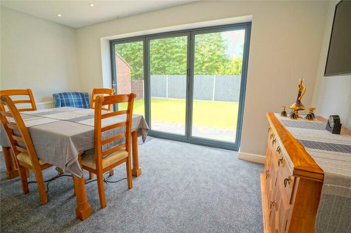 2 Bedroom Bungalow For Sale In Victoria Way, Maltby, Rotherham, South Yorkshire, S66