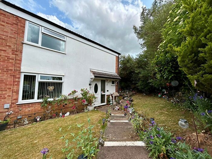 4 Bedroom End Terrace House For Sale In Cowley Road, The Headlands, NN11