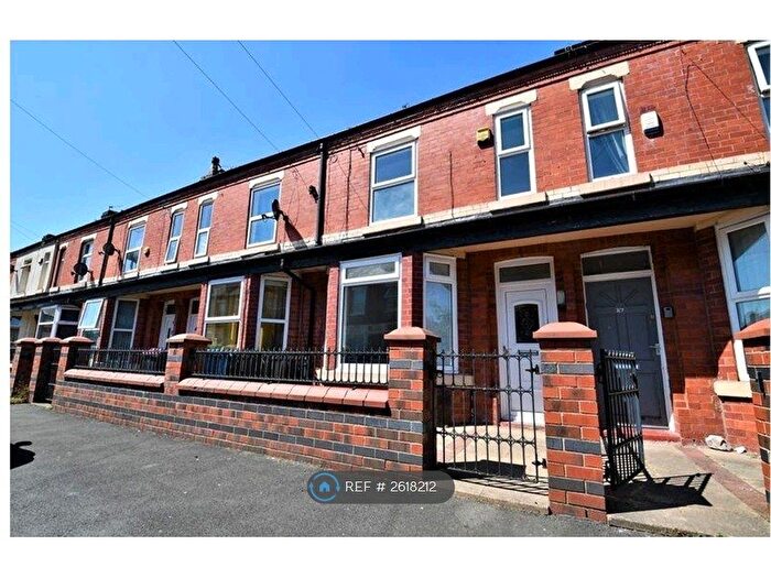 3 Bedroom Terraced House To Rent In Barff Road, Salford, M5