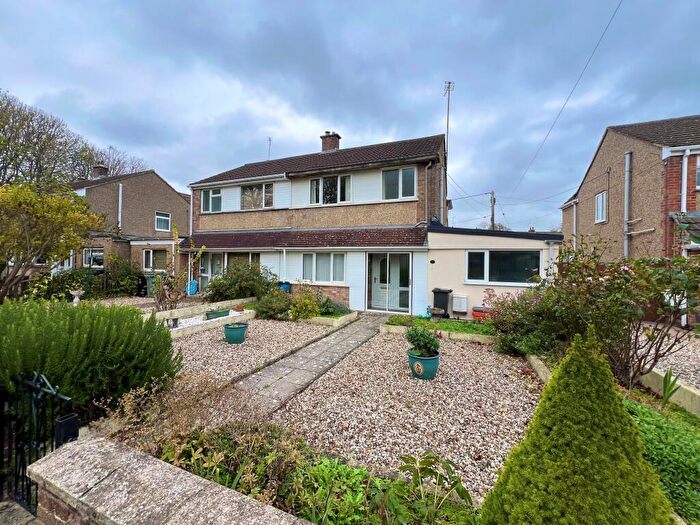 3 Bedroom Semi Detached House For Sale In Moat Walk, Wroughton, Swindon, SN4