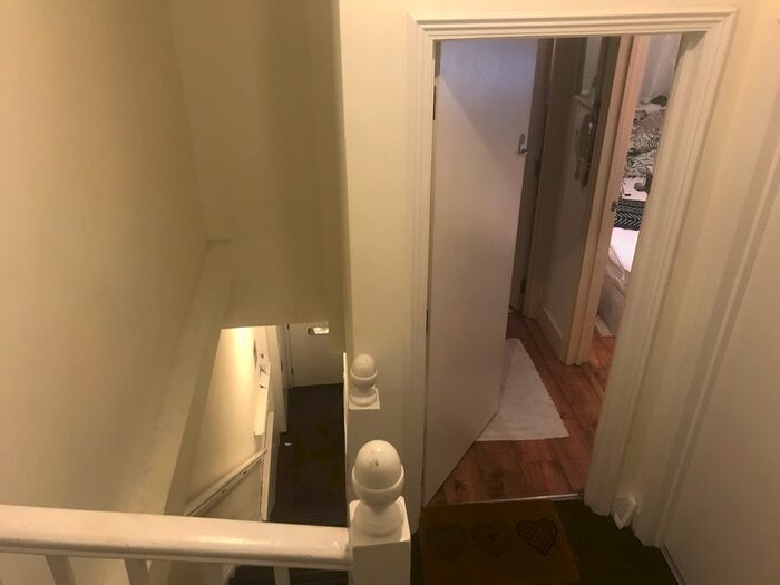 Studio To Rent In Seven Sisters Road, London, N4