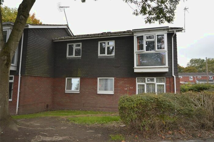 2 Bedroom Flat To Rent In Strathfield Walk, Wolverhampton, West Midlands, WV4