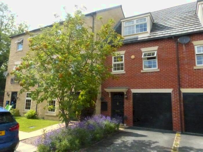 3 Bedroom Town House To Rent In Silver Cross Way, Guiseley, LS20