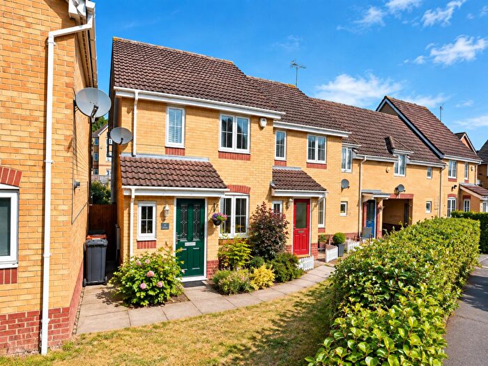 3 Bedroom End Of Terrace House For Sale In Clay Furlong, Leighton Buzzard, LU7
