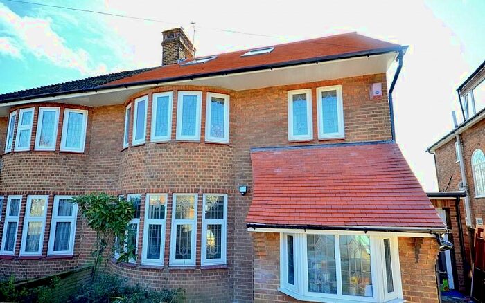 5 Bedroom Semi-Detached House To Rent In Northiam, Woodside Park, London, N12