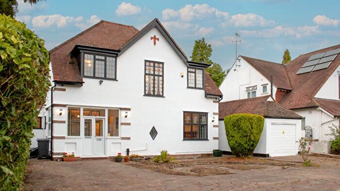 4 Bedroom Detached House To Rent In Brighton Road, Purley, CR8