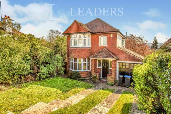 3 Bedroom Detached House To Rent In Blenheim Park Road, CR2