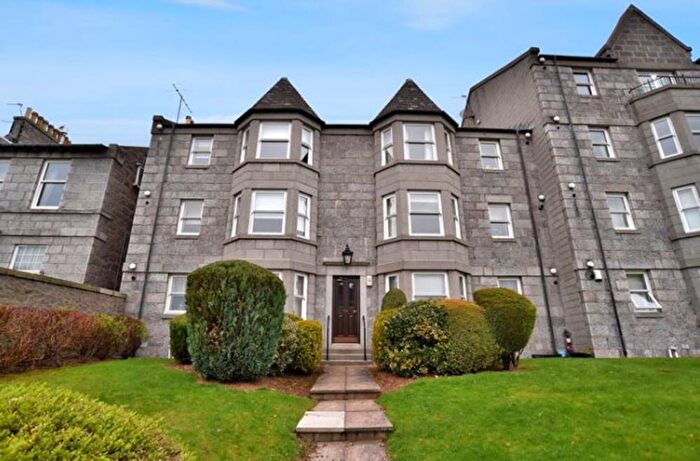 2 Bedroom Flat To Rent In Belgrave Mansions, Belgrave Terrace, AB25