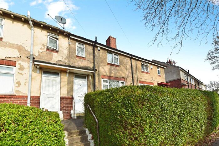 3 Bedroom Terraced House For Sale In Southey Hall Drive, Sheffield, S5