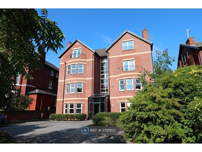 2 Bedroom Flat To Rent In Aaron Court, Southport, PR9