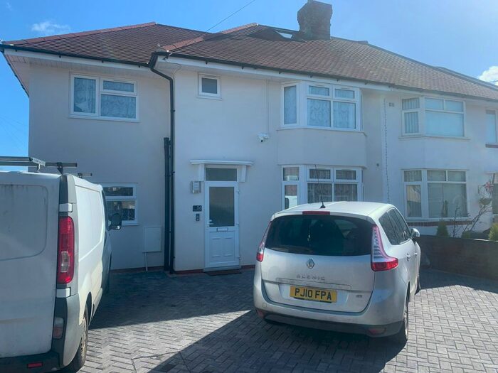 7 Bedroom Semi-Detached House To Rent In St. Lukes Road, Cowley, Oxford, OX4