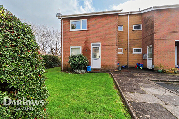 2 Bedroom Maisonette For Sale In Fidlas Avenue, Cardiff, CF14