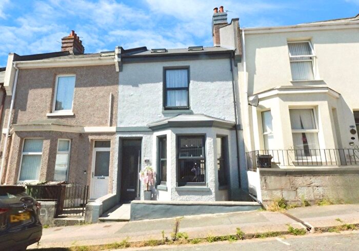 3 Bedroom Terraced House For Sale In Holdsworth Street, Plymouth, Devon, PL4