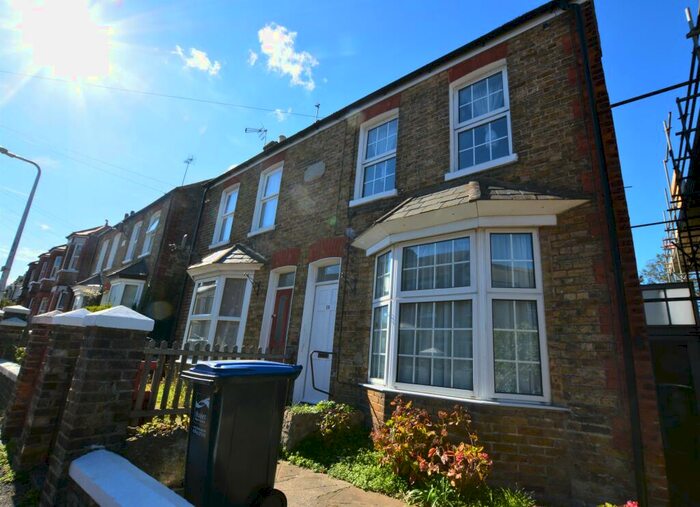2 Bedroom Semi-Detached House To Rent In Upton Road, Broadstairs, CT10