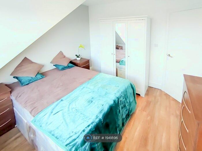 1 Bedroom Flat To Rent In London, London, N19