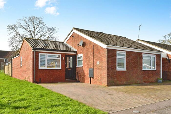 4 Bedroom Detached Bungalow For Sale In Watts Close, Hanslope, Milton Keynes, MK19